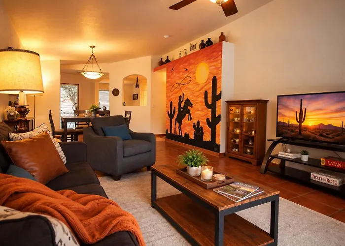 Sonoran Sanctuary W/ Garage, Wfh Setup By I-10 & Downtown *